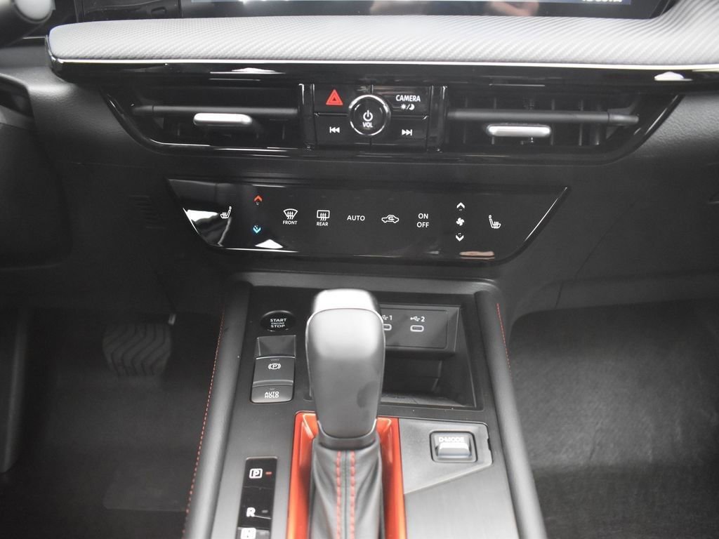 New 2026 Nissan Kicks SR w/ Cold Weather Package image 11