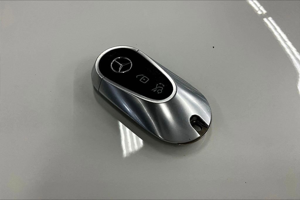 Used 2023 Mercedes-Benz GLC 300 4MATIC image 35