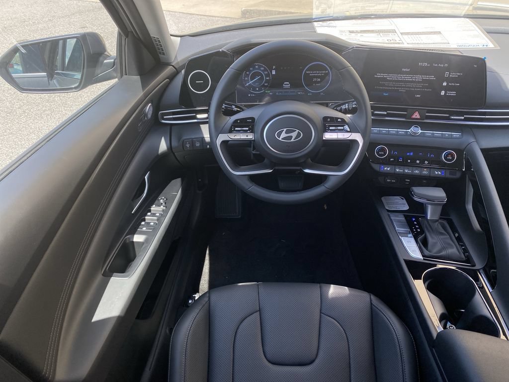 New 2026 Hyundai Elantra Limited FWD image 14