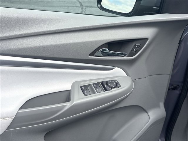 Certified 2022 Chevrolet Bolt EUV Premier w/ Launch Edition FWD image 23