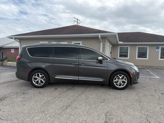 Used 2020 Chrysler Pacifica Limited FWD image 6