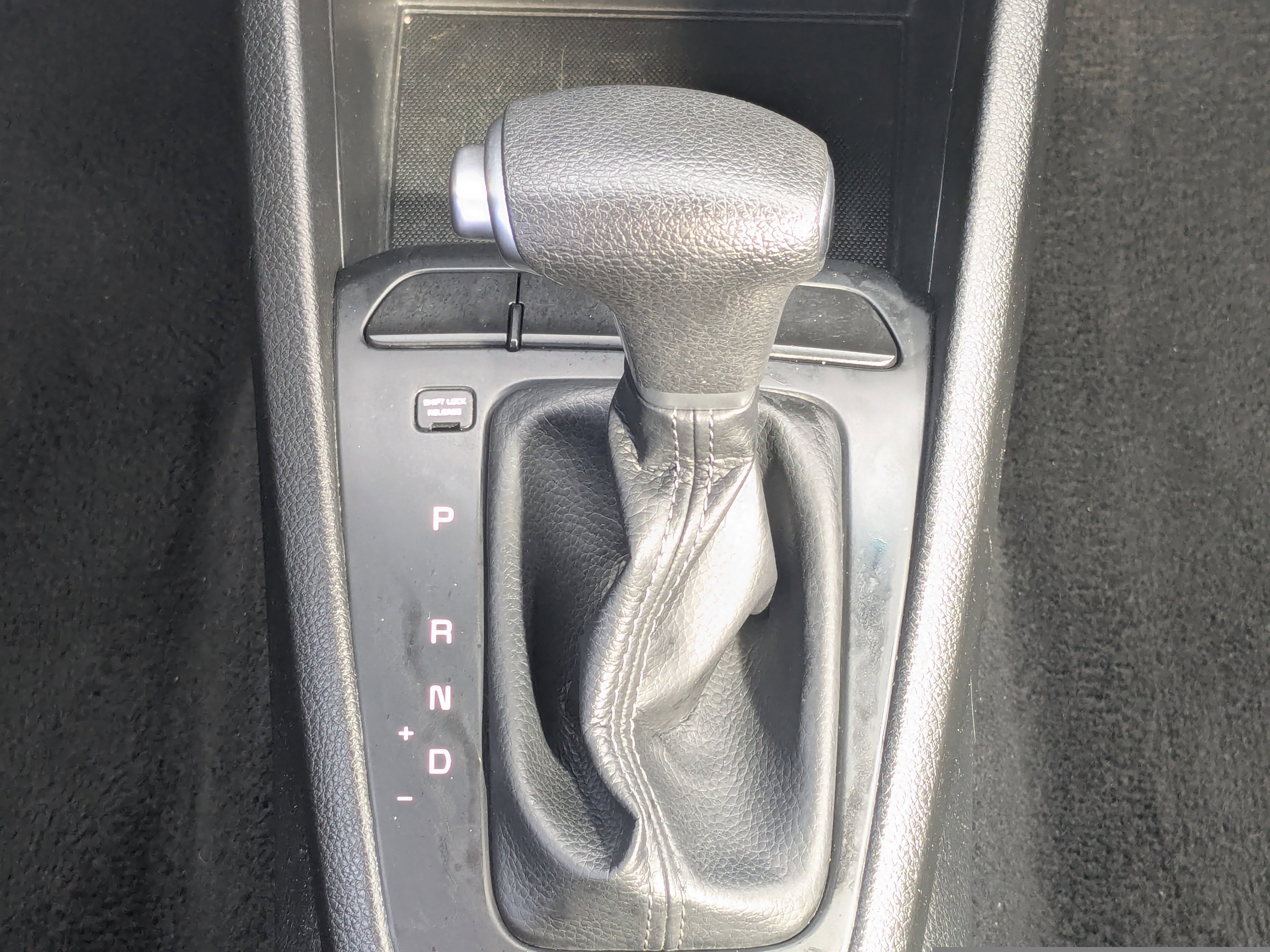 Used 2019 Kia Rio S image 18