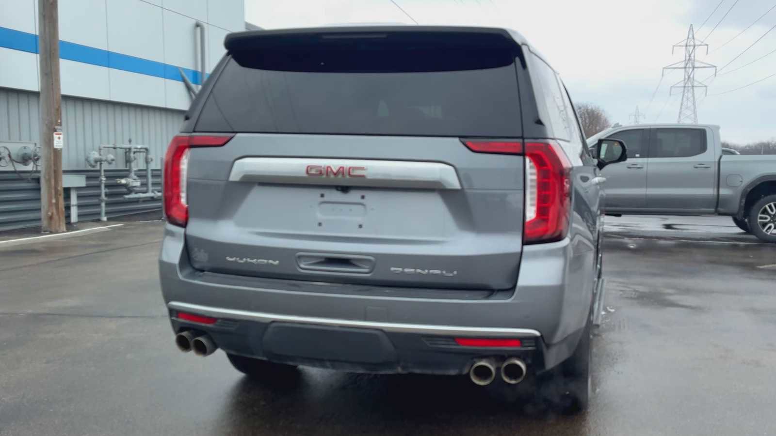 Certified 2022 GMC Yukon Denali image 3