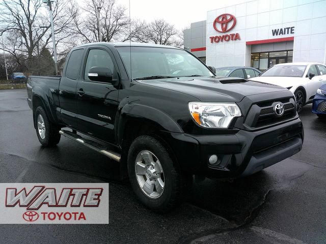 Used 2015 Toyota Tacoma TRD Sport w/ TRD Sport Package