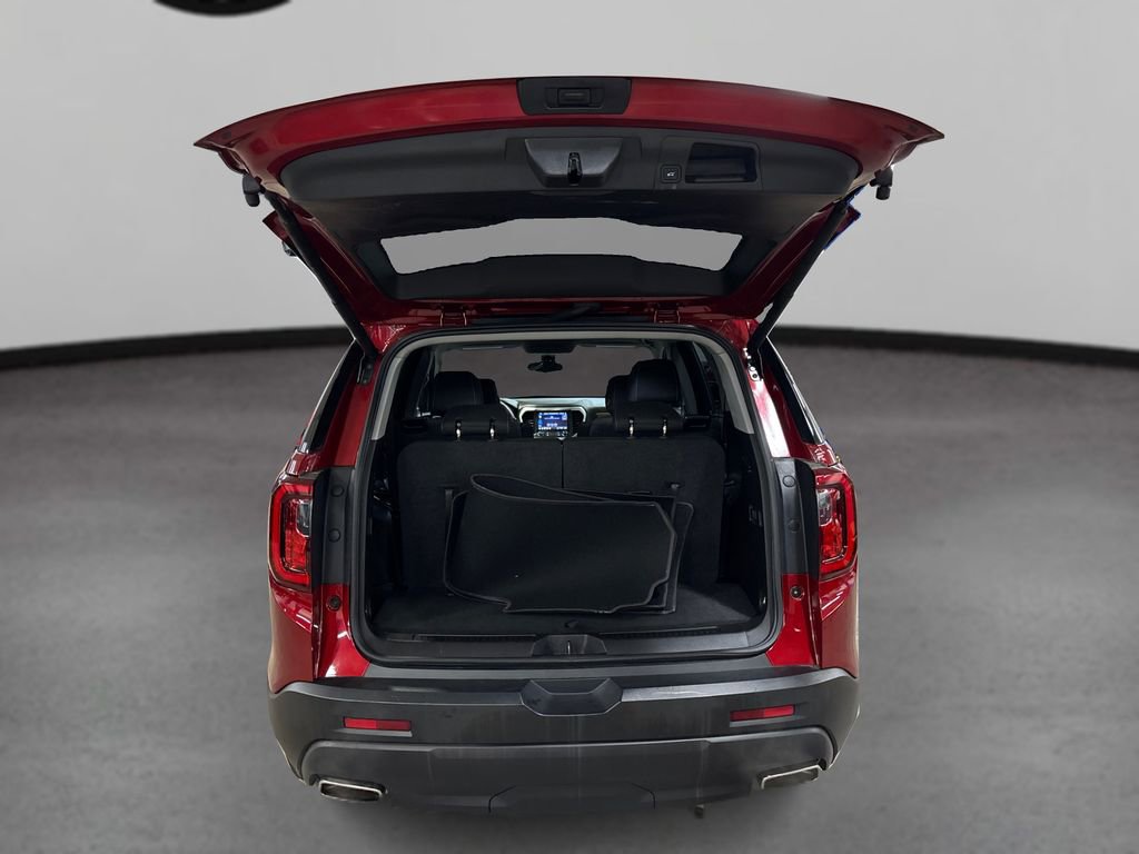 Used 2023 GMC Acadia SLE w/ Driver Convenience Package image 11