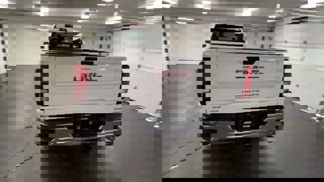 New 2025 GMC Sierra 3500 Pro image 7