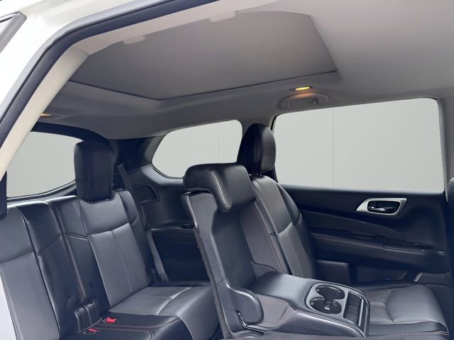 Used 2019 Nissan Pathfinder SL image 17