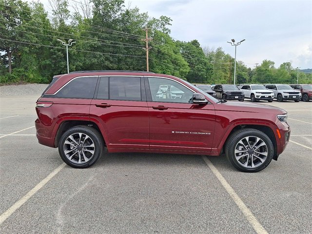Certified 2024 Jeep Grand Cherokee Overland w/ Luxury Tech Group IV image 26