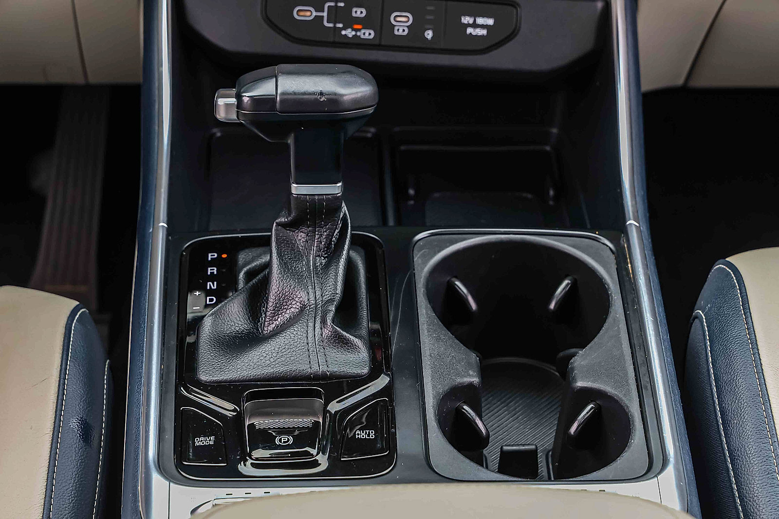 Certified 2025 Kia Carnival SX Prestige FWD image 13