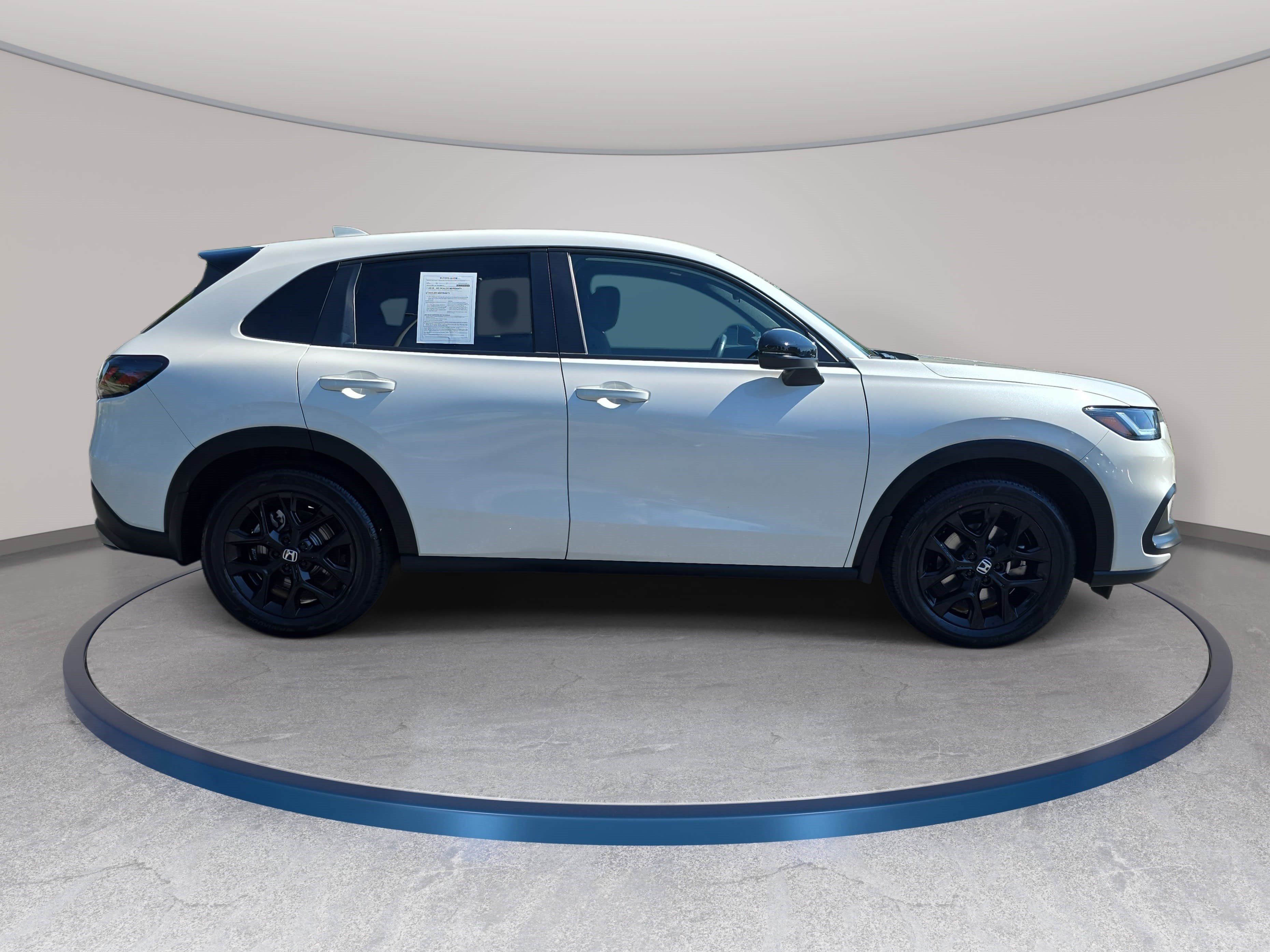 Used 2024 Honda HR-V Sport image 4