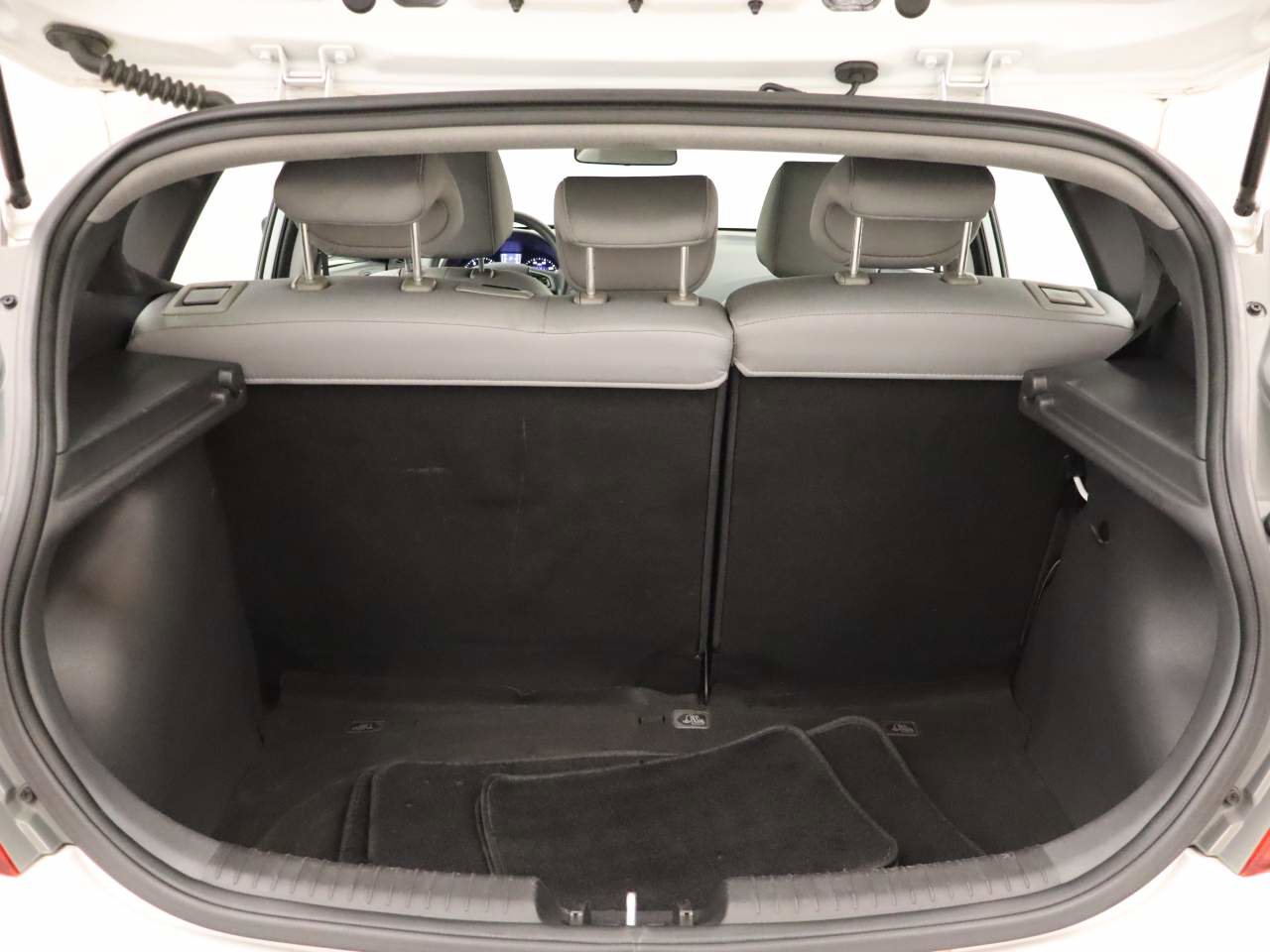 Used 2017 Hyundai Accent SE FWD image 17