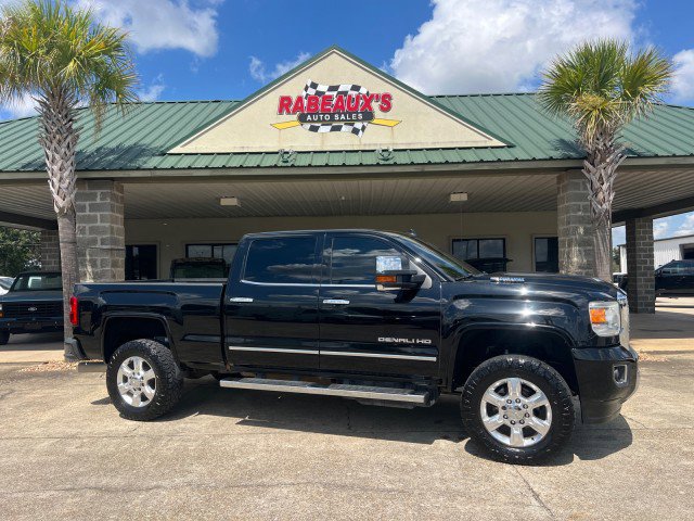 Used 2017 GMC Sierra 2500 Denali w/ Duramax Plus Package