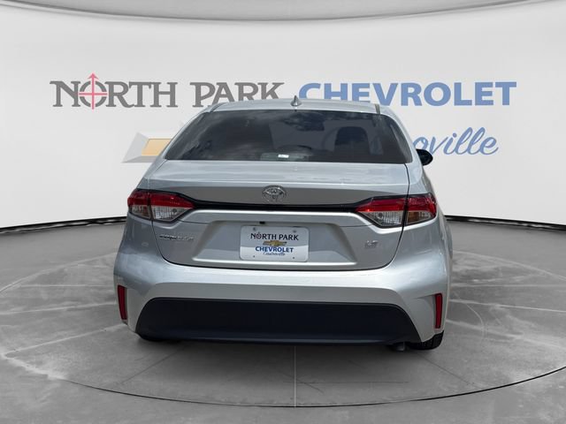 Used 2024 Toyota Corolla LE FWD image 4