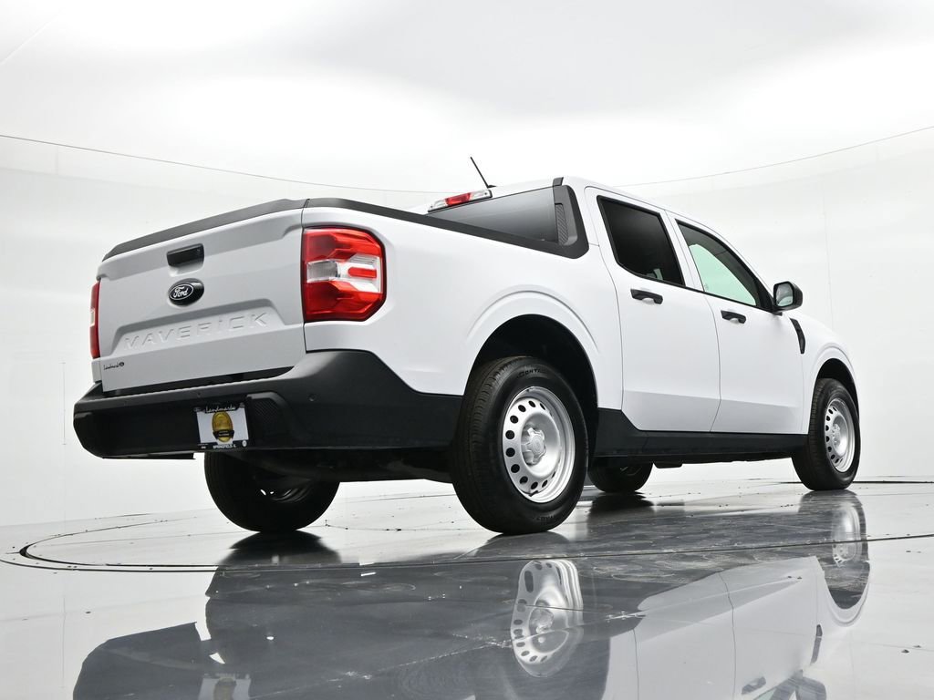 Used 2025 Ford Maverick XL w/ Equipment Group 102A image 23