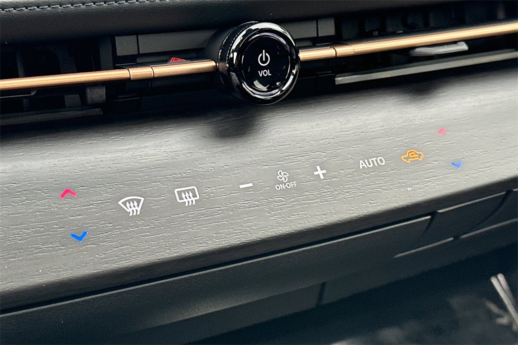 New 2025 Nissan Ariya FWD image 18