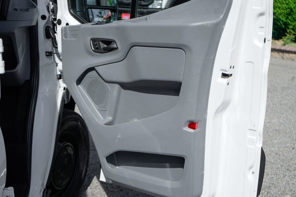 Used 2019 Ford Transit 350 XLT image 38