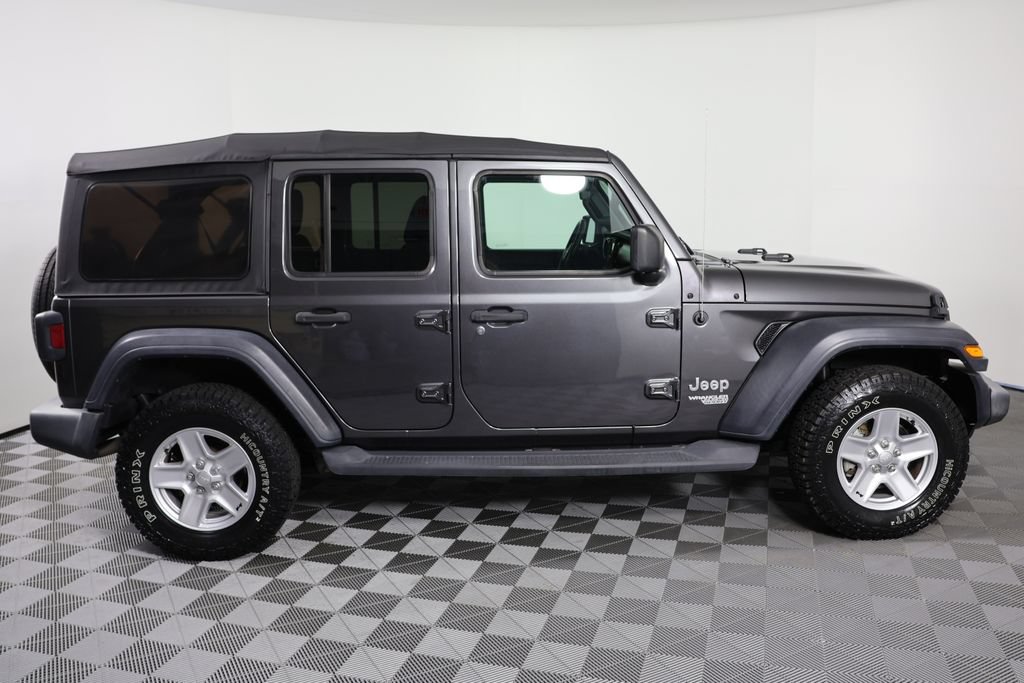 Used 2018 Jeep Wrangler Unlimited Sport S AWD/4WD image 9