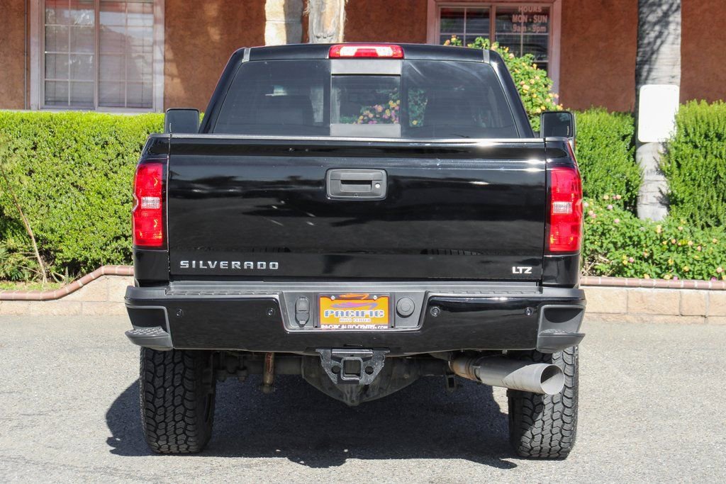 Used 2016 Chevrolet Silverado 2500 LTZ w/ Duramax Plus Package image 8