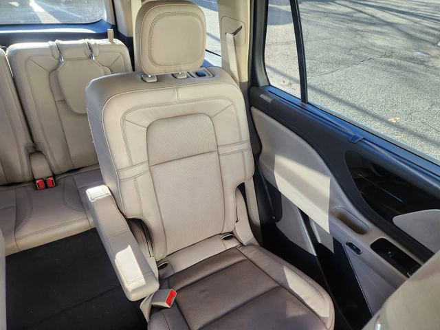 Certified 2023 Lincoln Aviator Reserve w/ Equipment Group 201A image 18