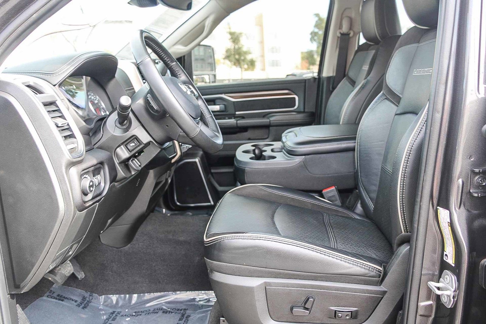 Used 2024 RAM 2500 Laramie w/ Safety Group image 17