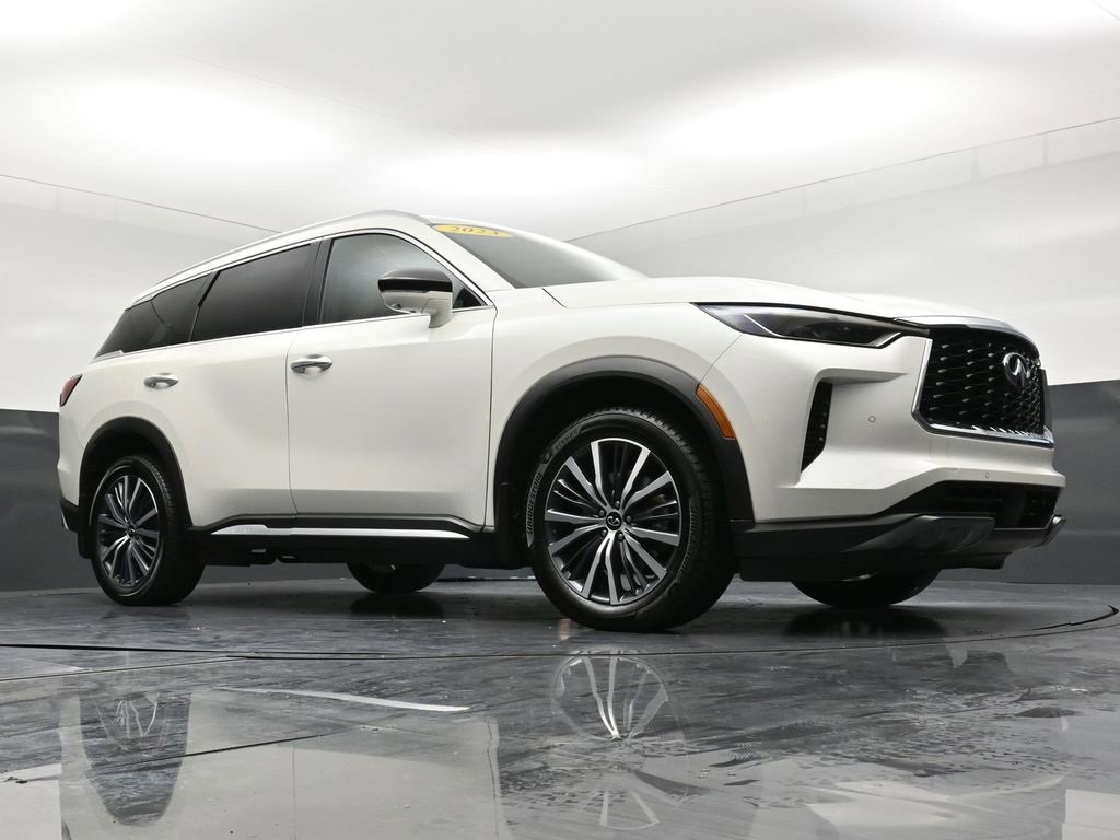 Used 2023 INFINITI QX60 Sensory w/ Vision Package image 30