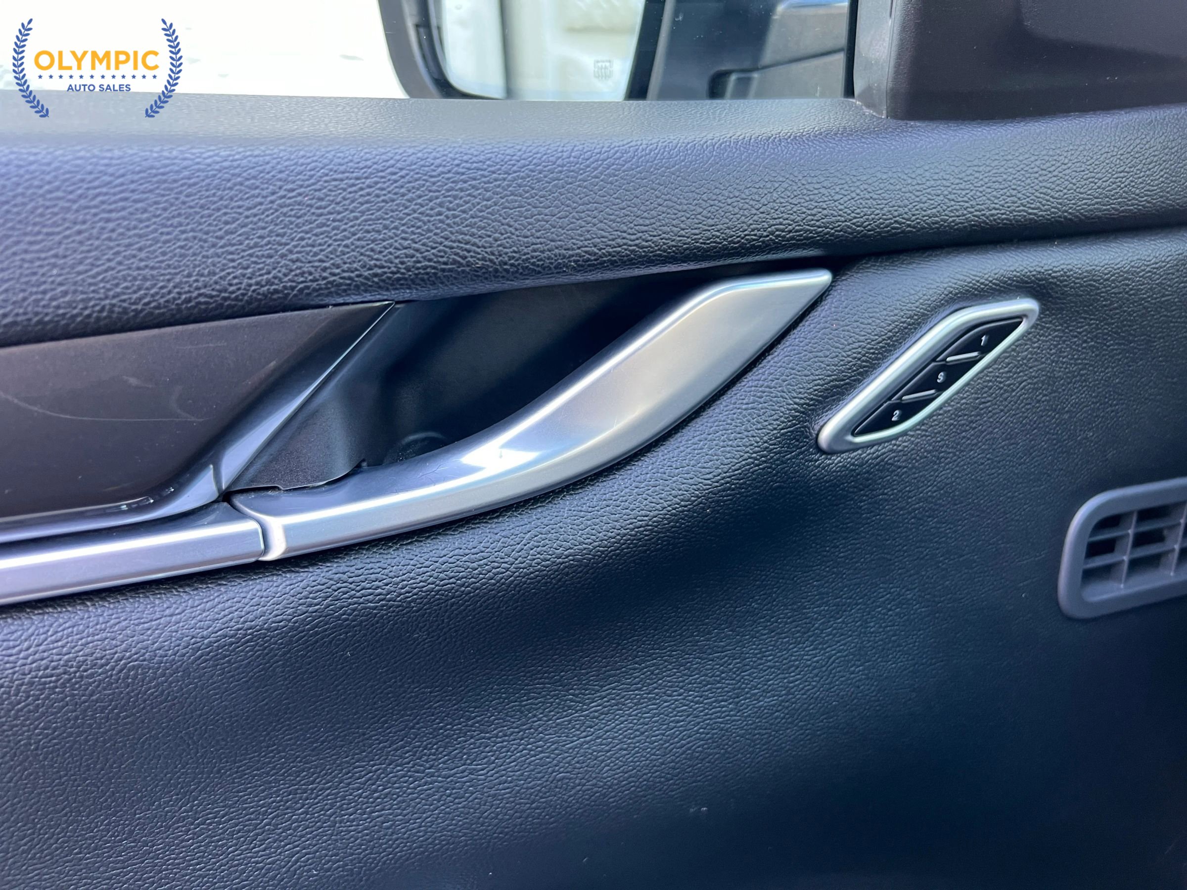 Used 2016 Maserati Ghibli image 35