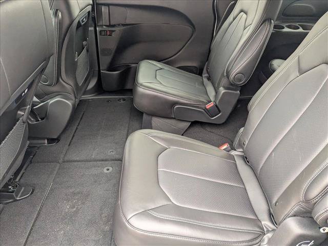 New 2026 Chrysler Pacifica Select w/ S Appearance Package AWD/4WD image 15