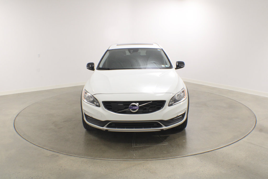 Used 2018 Volvo V60 T5 Cross Country w/ Convenience Package AWD/4WD image 8