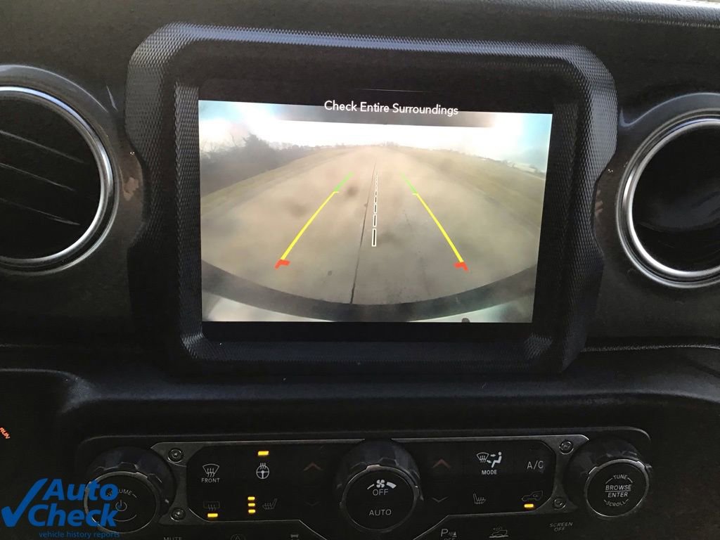 Used 2022 Jeep Wrangler Unlimited Sahara w/ Cold Weather Group image 40