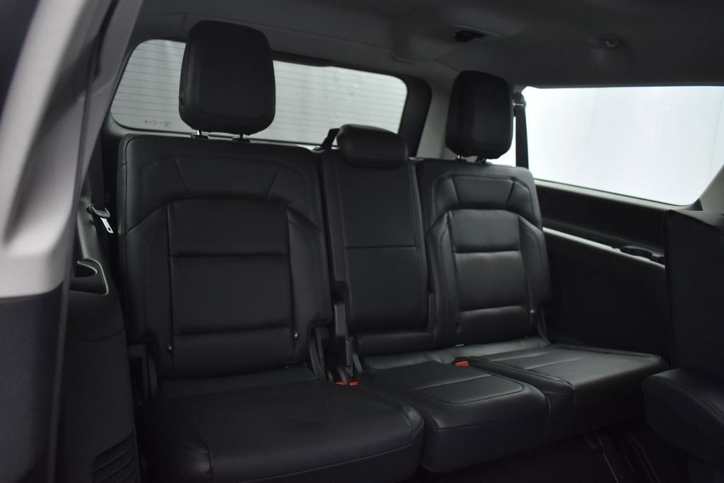 New 2026 Lincoln Navigator L Premier AWD/4WD image 19