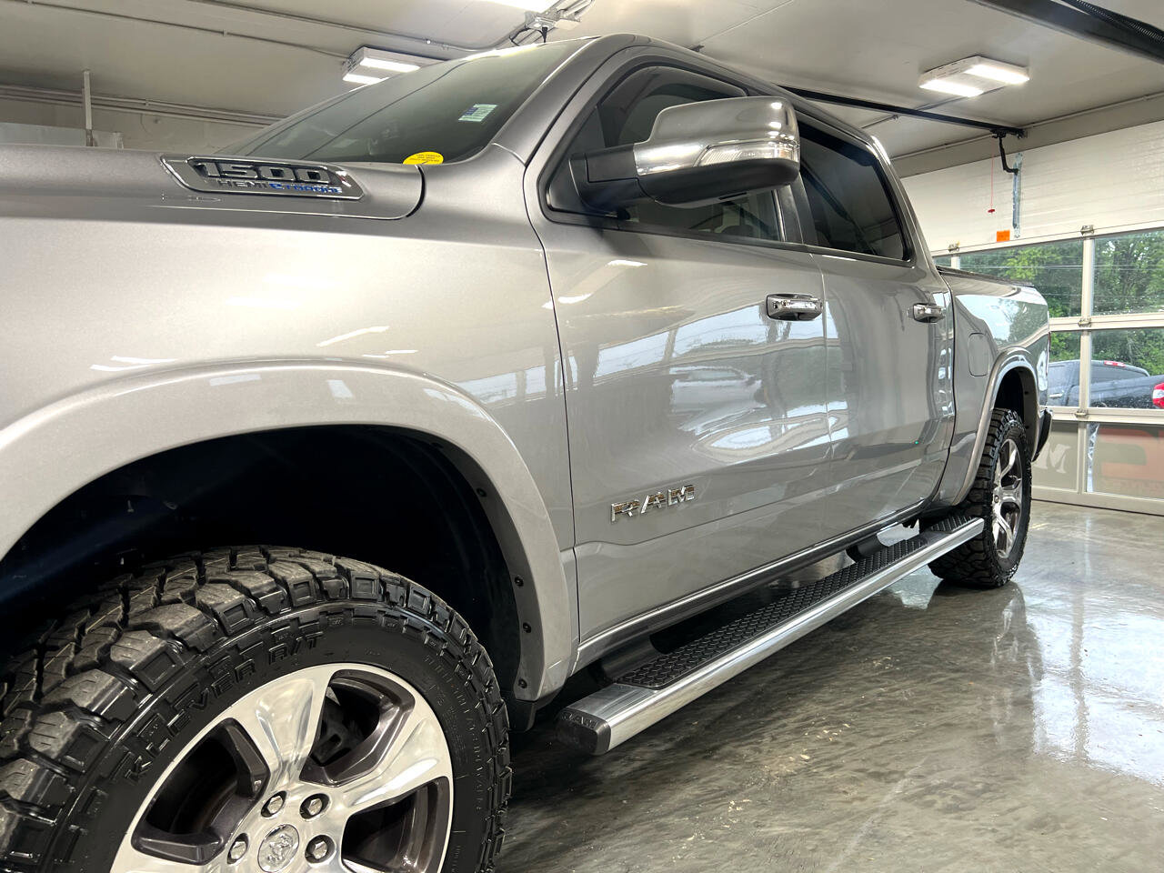 Used 2022 RAM 1500 Laramie image 7