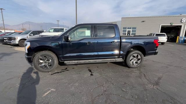 Used 2024 Ford F150 Lightning Lariat AWD/4WD image 4