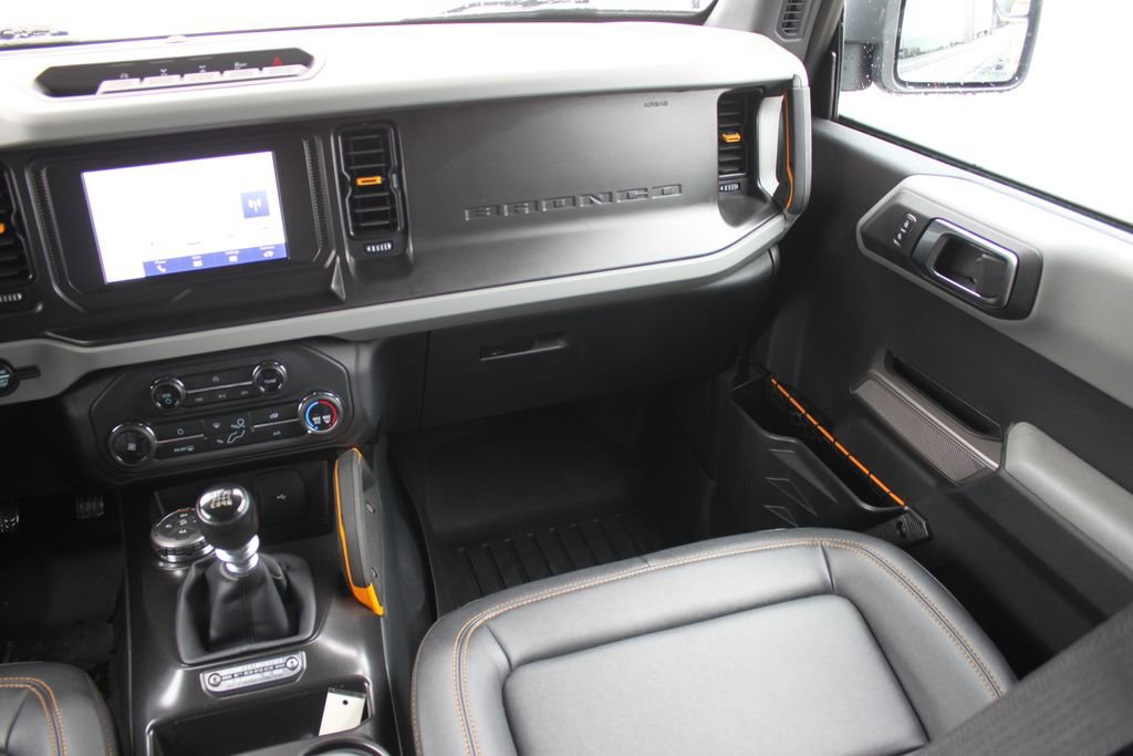 Used 2022 Ford Bronco Badlands AWD/4WD image 6