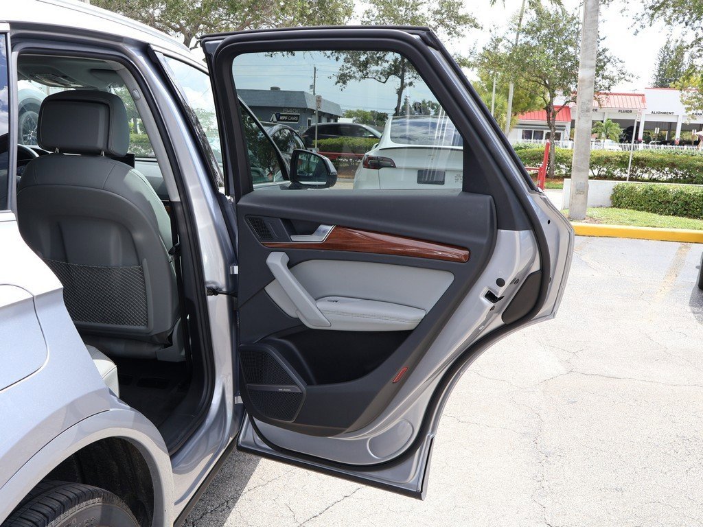 Used 2022 Audi Q5 2.0T Premium Plus w/ Premium Plus Package image 29