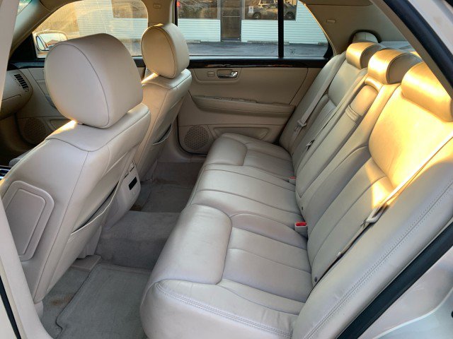 Used 2008 Cadillac DTS 1SH FWD image 10