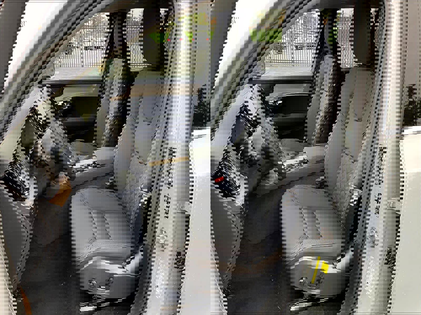 New 2026 Volvo XC90 B5 Plus w/ Protection Package image 11