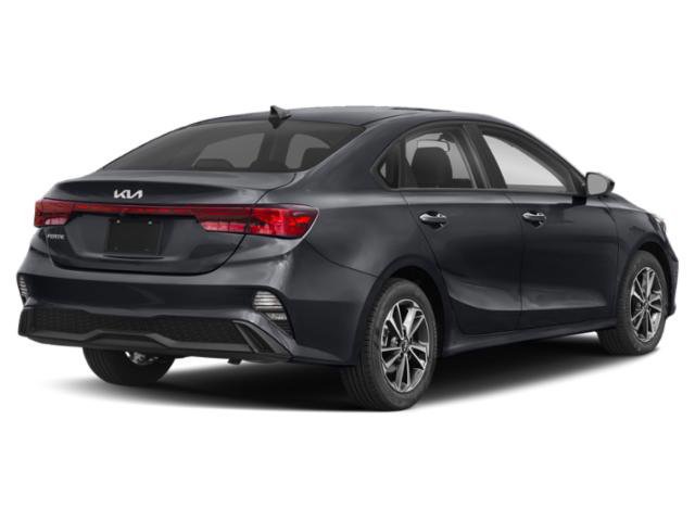Used 2024 Kia Forte LXS w/ LXS Technology Package FWD image 2