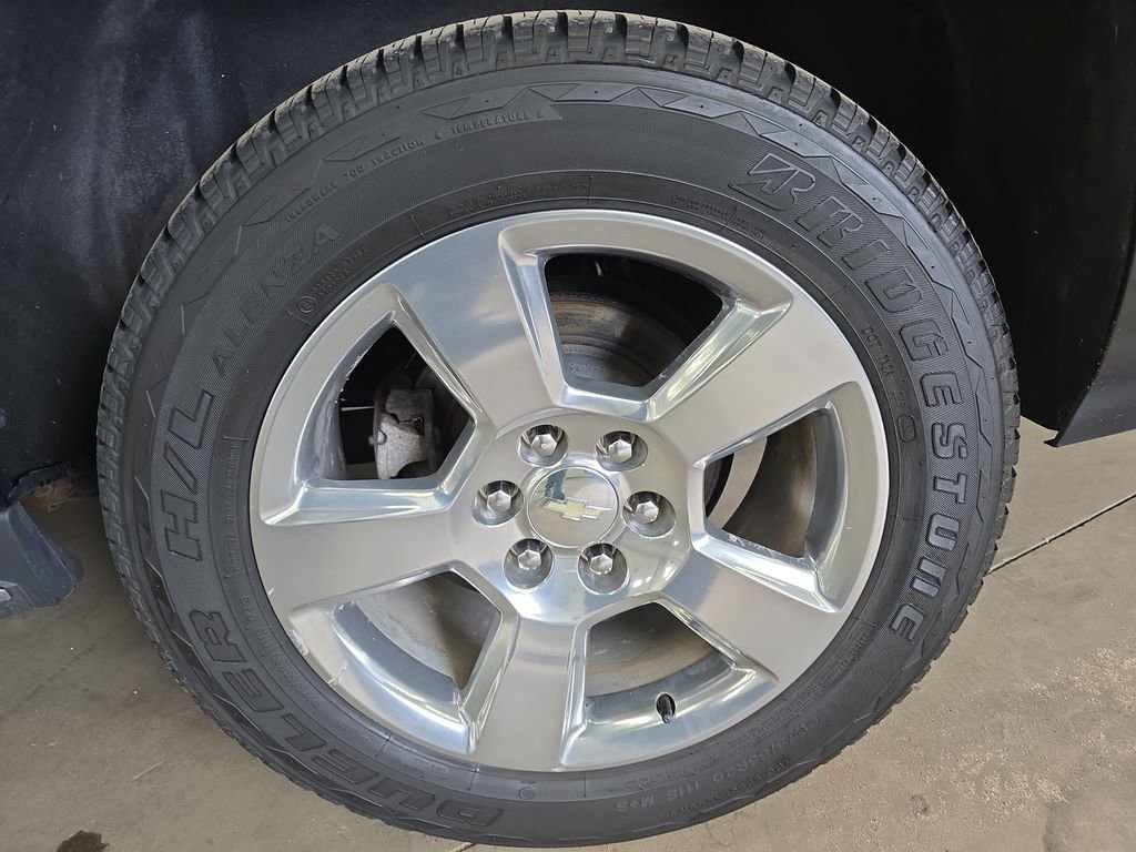 Used 2017 Chevrolet Suburban Premier AWD/4WD image 36