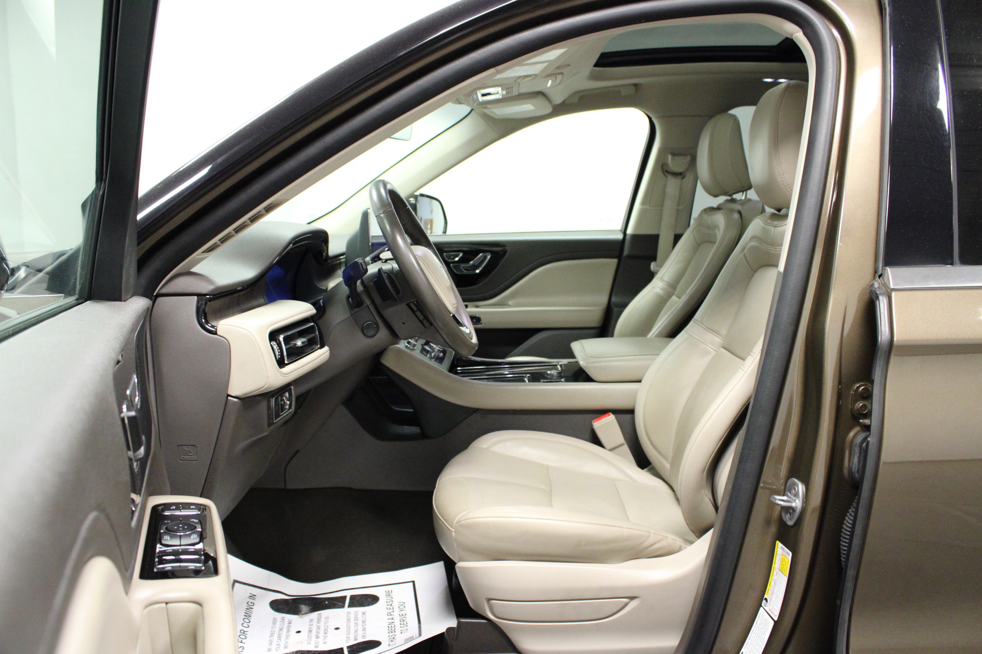 Used 2022 Lincoln Aviator Reserve w/ Elements Package Plus image 12