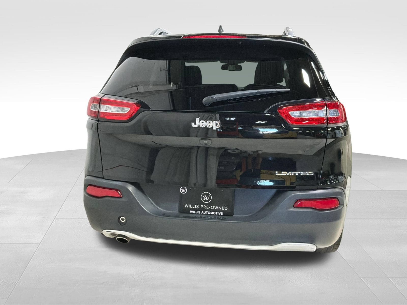 Used 2017 Jeep Cherokee Limited FWD image 6