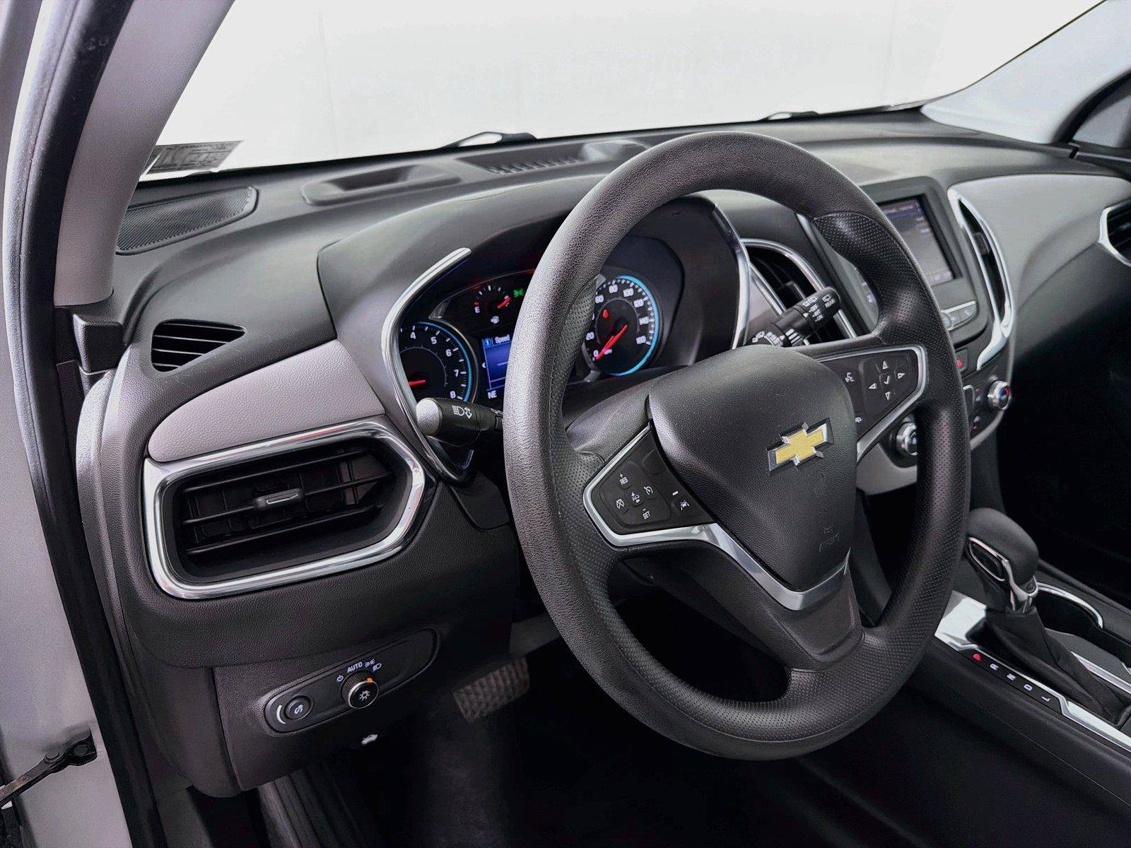 Used 2022 Chevrolet Equinox LT FWD image 16