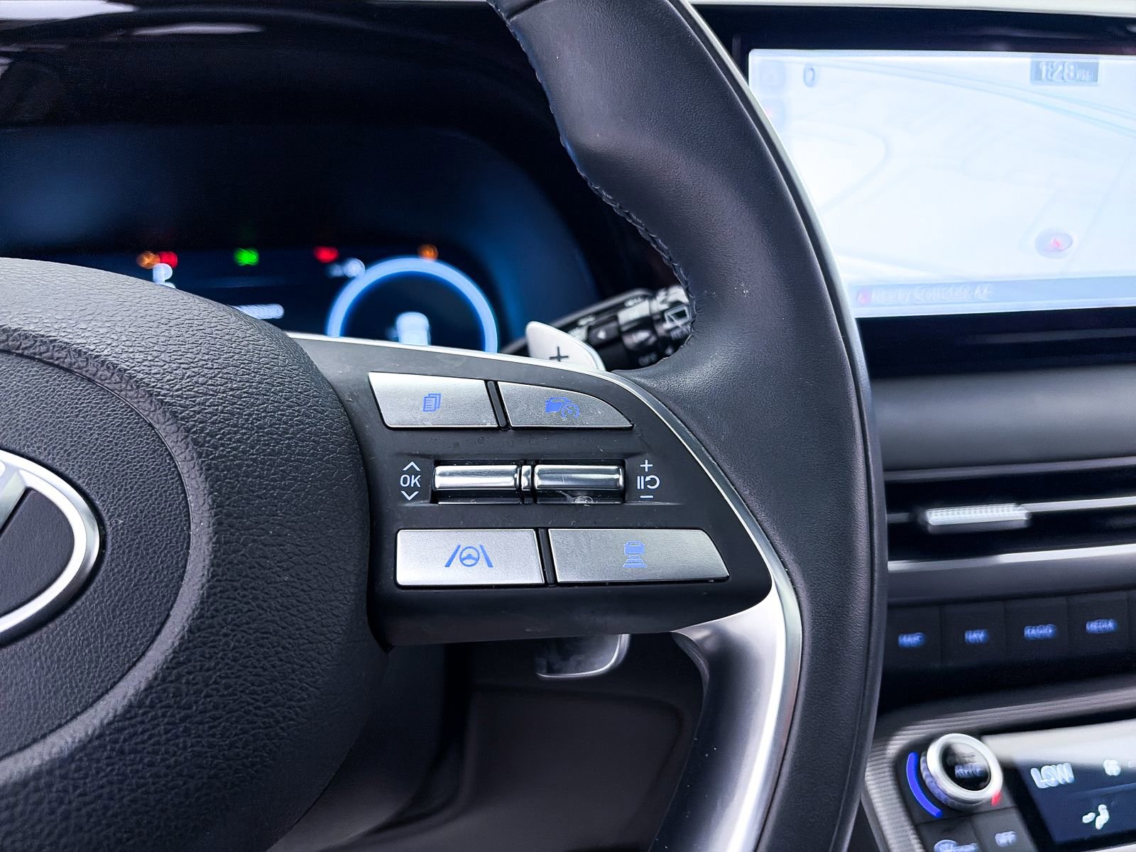 Used 2025 Hyundai Palisade Calligraphy image 35