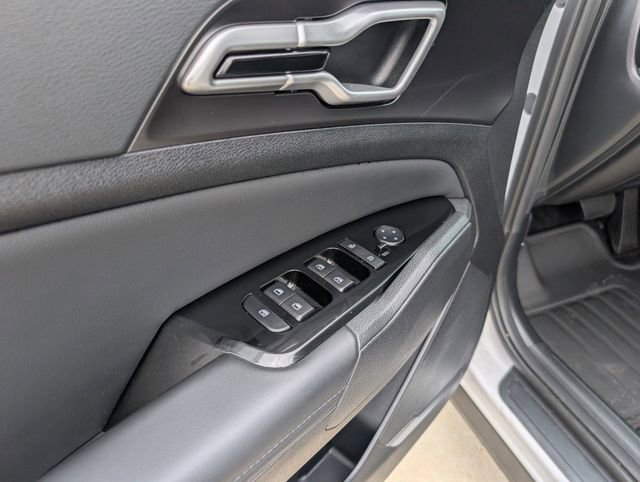 Used 2024 Kia Sportage EX FWD image 9