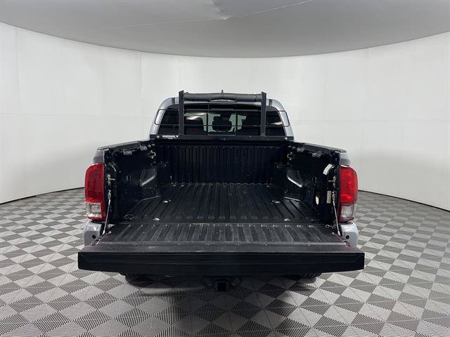 Used 2019 Toyota Tacoma TRD Sport w/ Technology Package AWD/4WD image 22