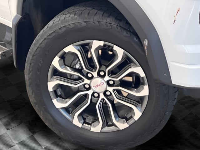 Certified 2025 GMC Canyon Denali AWD/4WD image 28