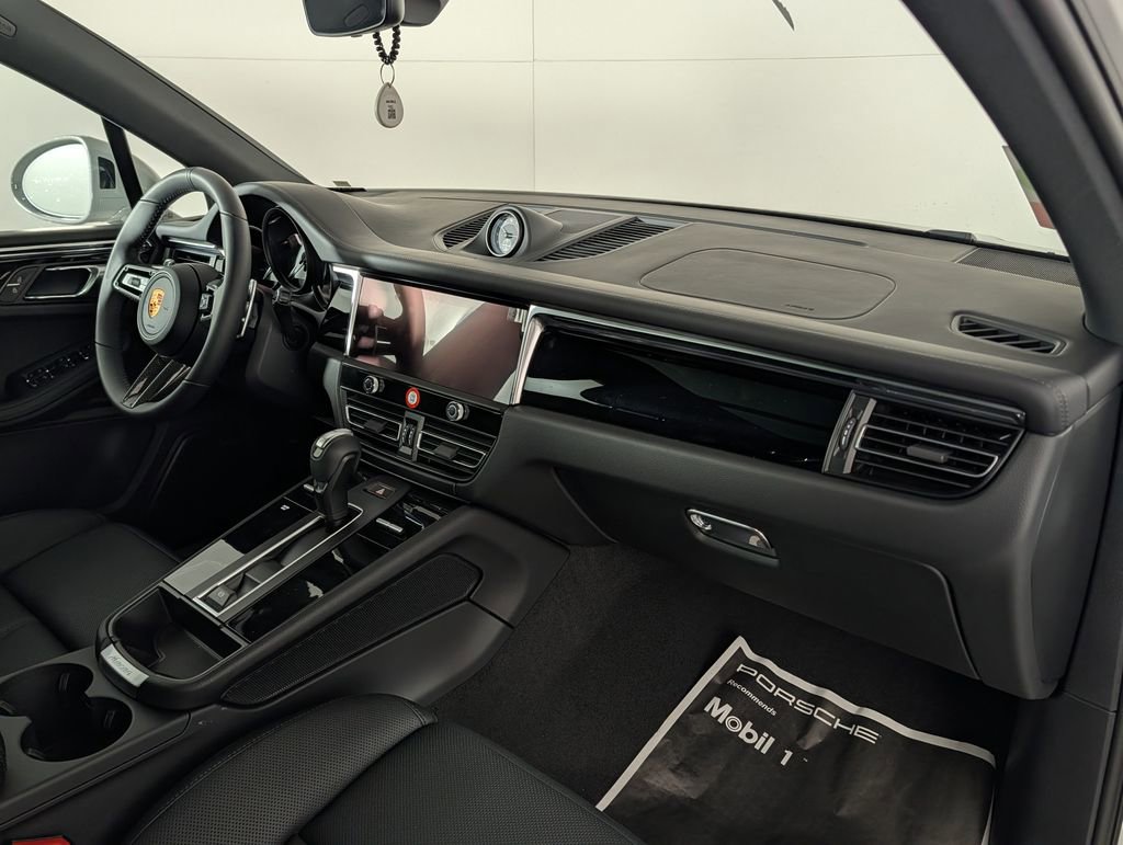 New 2026 Porsche Macan S AWD/4WD image 19