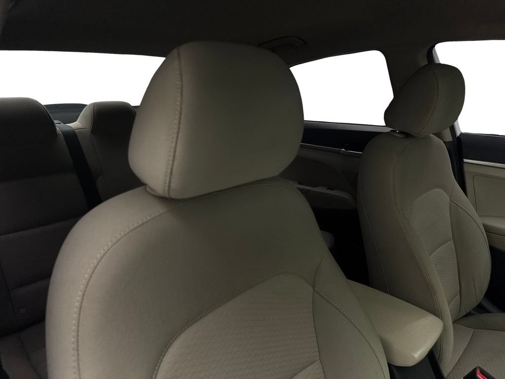 Used 2019 Hyundai Elantra SE FWD image 33