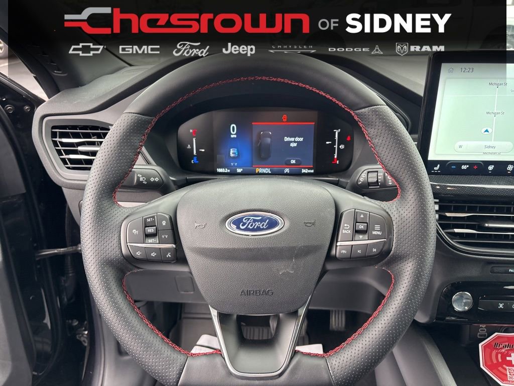 Used 2025 Ford Escape ST-Line w/ Tech Pack #1 FWD image 14