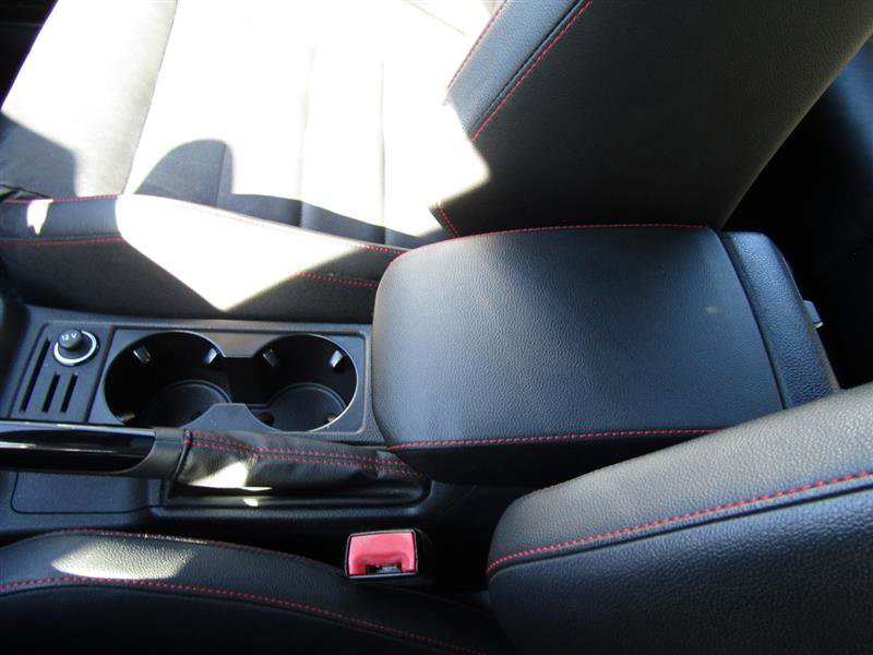 Used 2017 Volkswagen GTI SE image 20