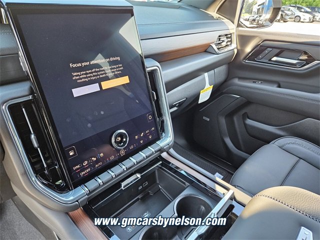 New 2025 GMC Yukon Denali w/ Sun & Power Step Package image 10